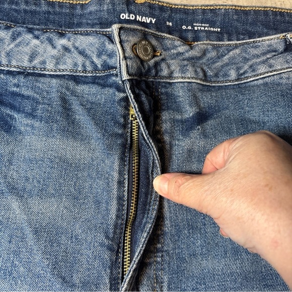 Old Navy O.G. Straight Shorts Cut Off Size 26 High Rise Secret Smooth Pockets - Picture 9 of 16
